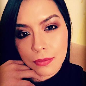 Meet your Posher, Cristal